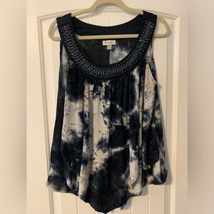 Dress Barn Woman Size 1X Tank Style Top Neckline Embellishment